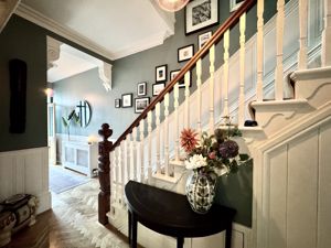 Photo 9- click for photo gallery